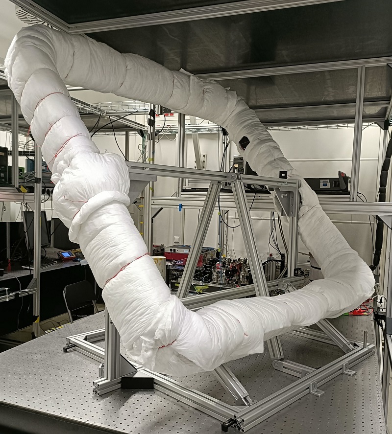 开创性实验测量地球自转对量子纠缠的影响