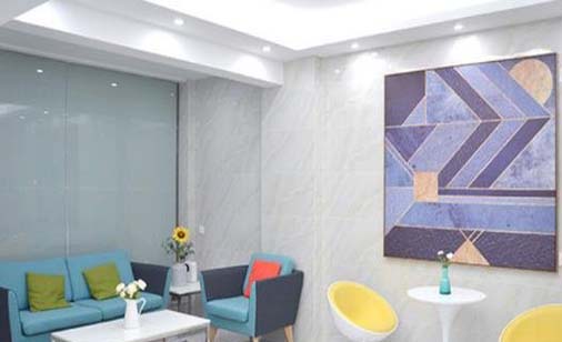 2023桂林活动假牙正规齿科医院排名top10强PK！桂林牙医生源树口腔门诊部公立私立擅长不同