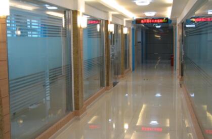 2023连云港插接式种植体大型正规口腔美容医院甄选！连云港市第一人民医院口腔科实力值得信赖！(图9)